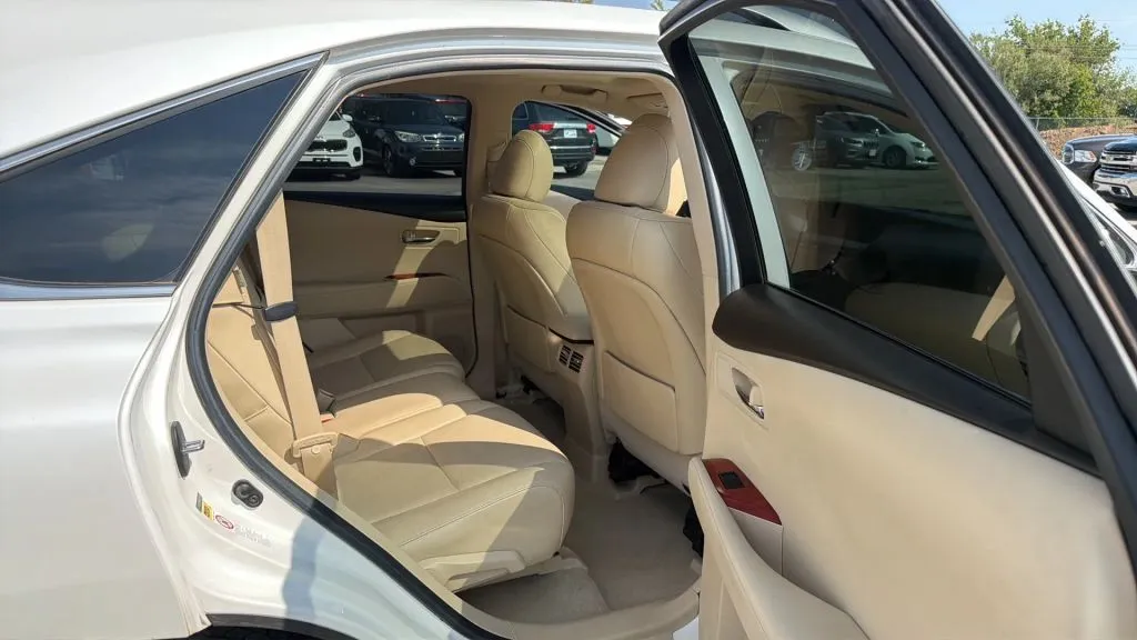 Lexus RX photo 14