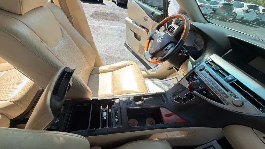 Lexus RX photo 22