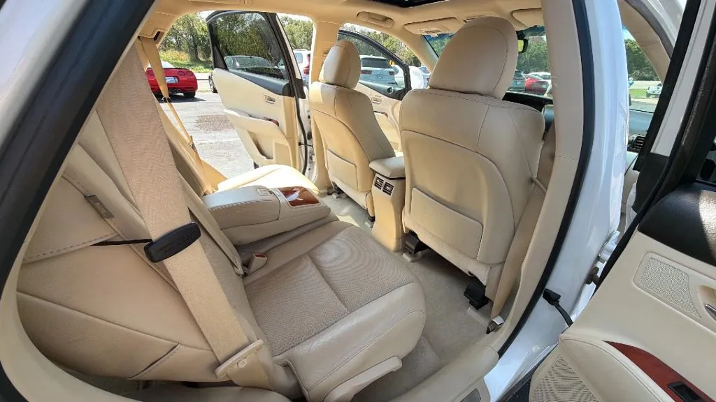 Lexus RX photo 26