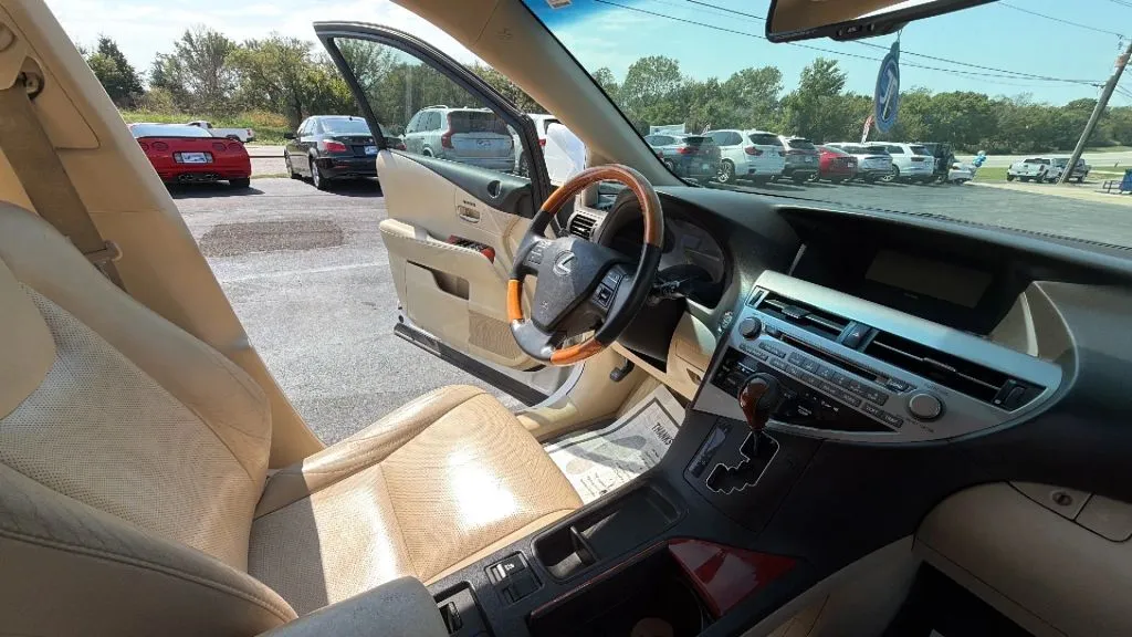 Lexus RX photo 21