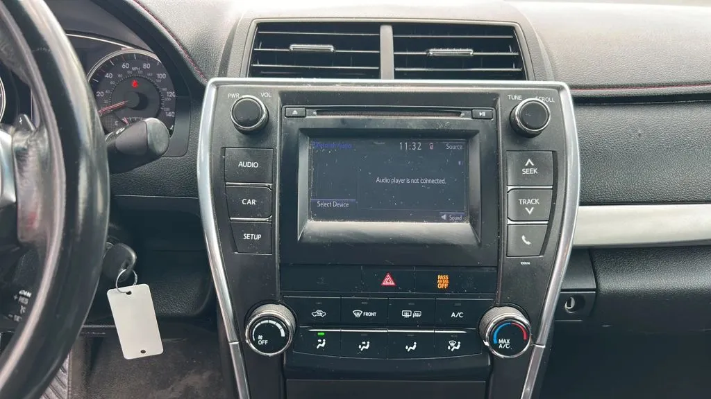 Toyota Camry photo 33