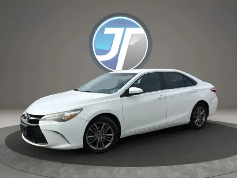Another view of 2017 Toyota Camry SE Sedan 4D for sale in Broken Arrow, OK at JT Wholesale Auto, Inc.