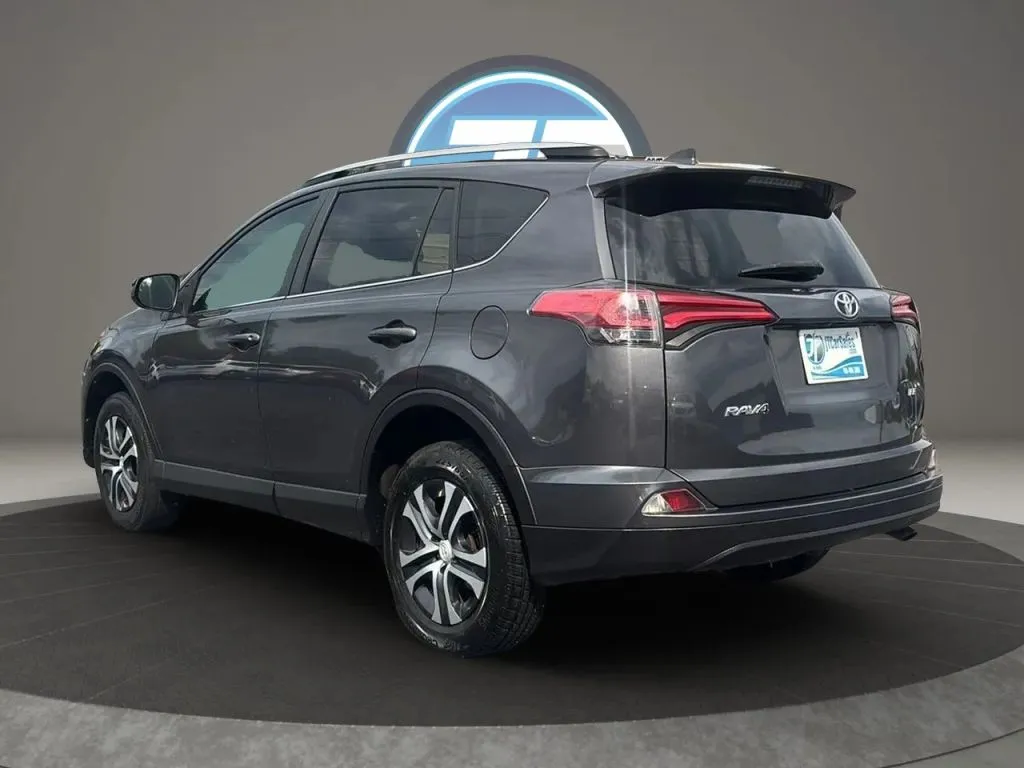 Toyota RAV4 photo 19
