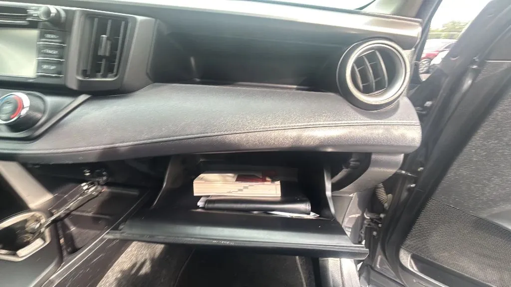 Toyota RAV4 photo 20