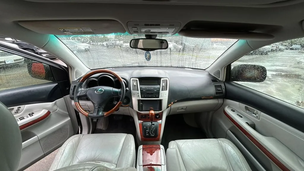 Lexus RX photo 14