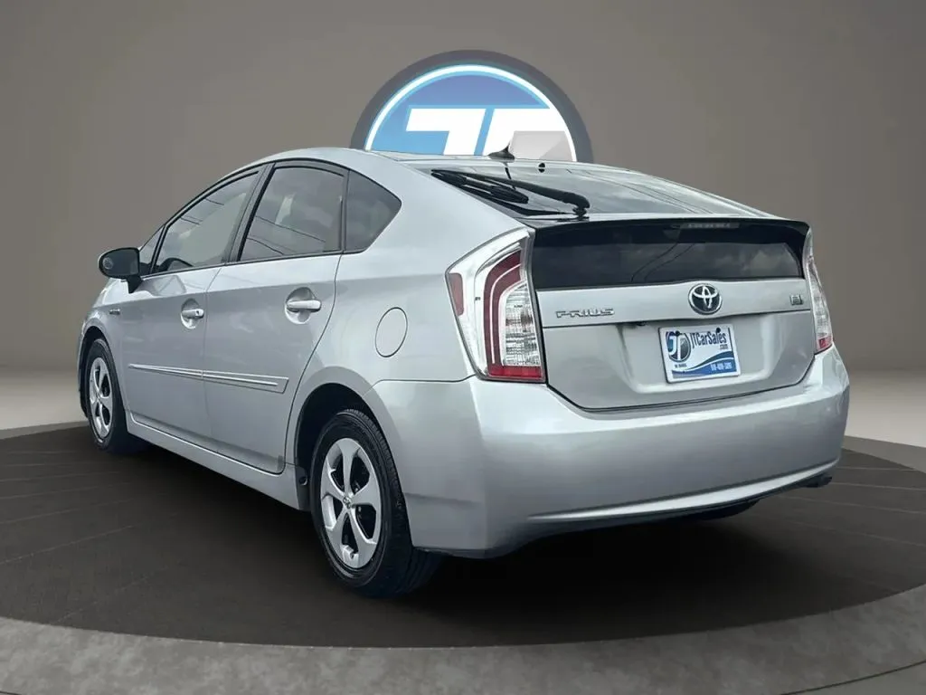 Toyota Prius photo 21