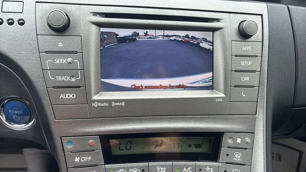 Toyota Prius photo 28
