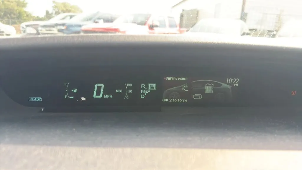 Toyota Prius photo 2