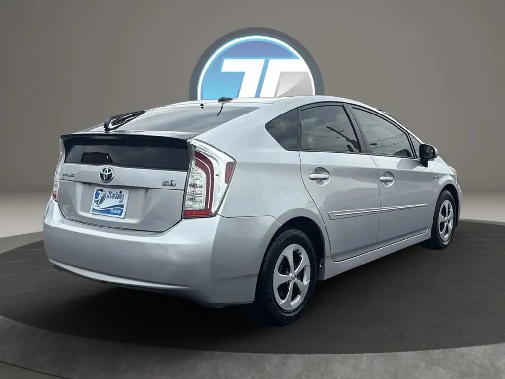 Toyota Prius photo 15