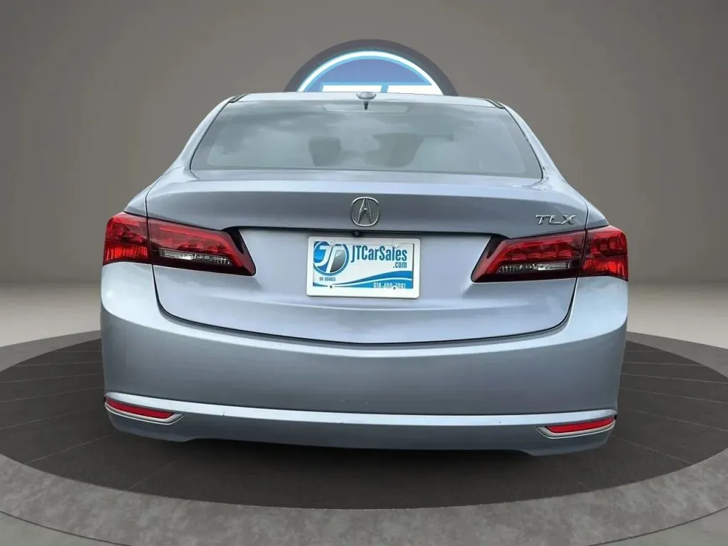 Acura TLX photo 21