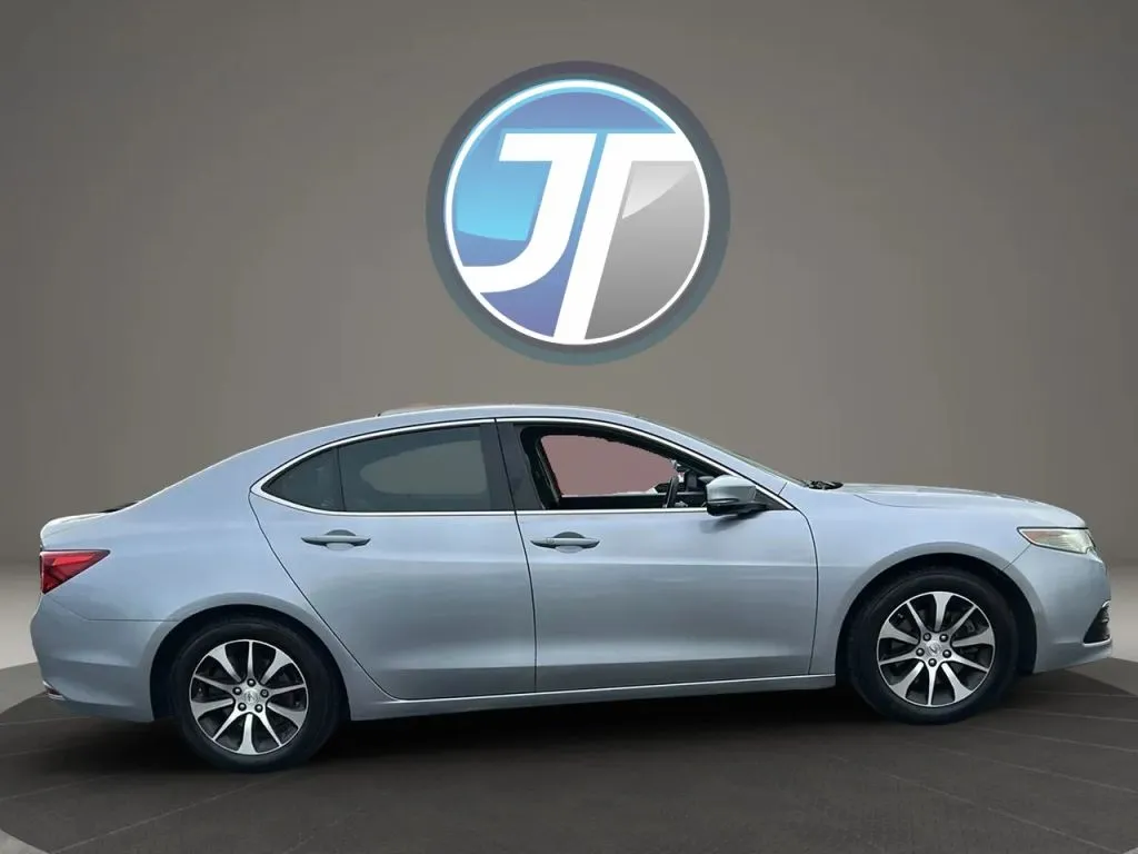 Acura TLX photo 8