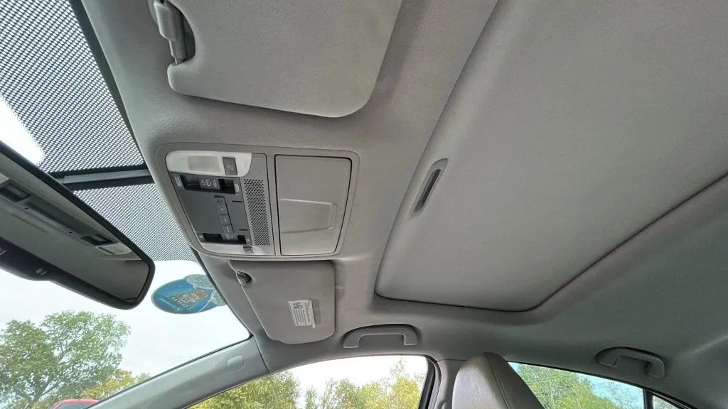 Acura TLX photo 24