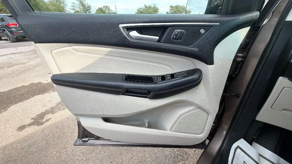 Ford Edge photo 27