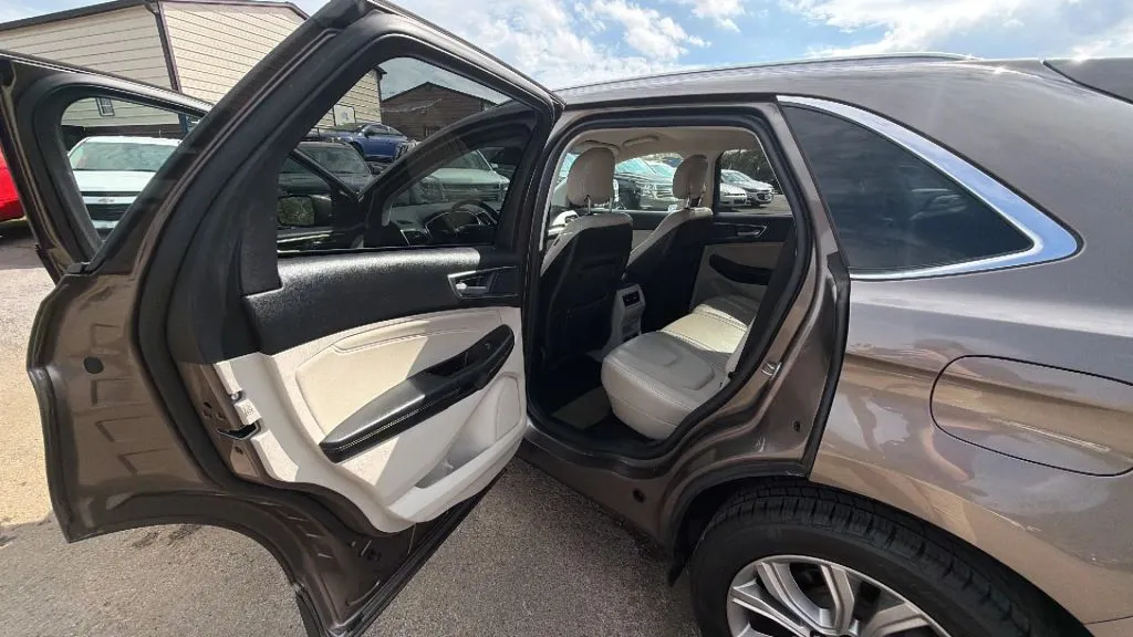 Ford Edge photo 34