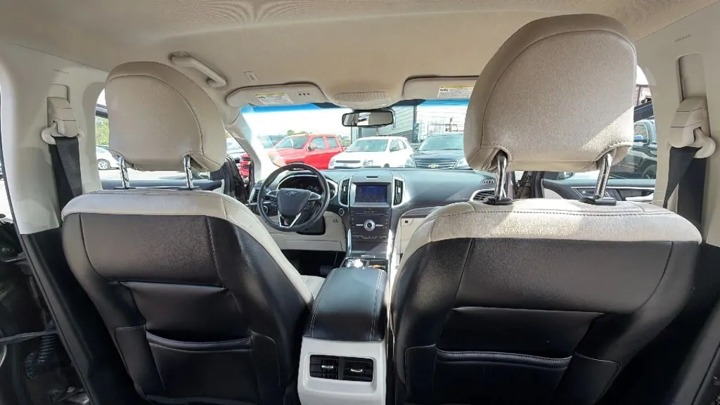Ford Edge photo 32