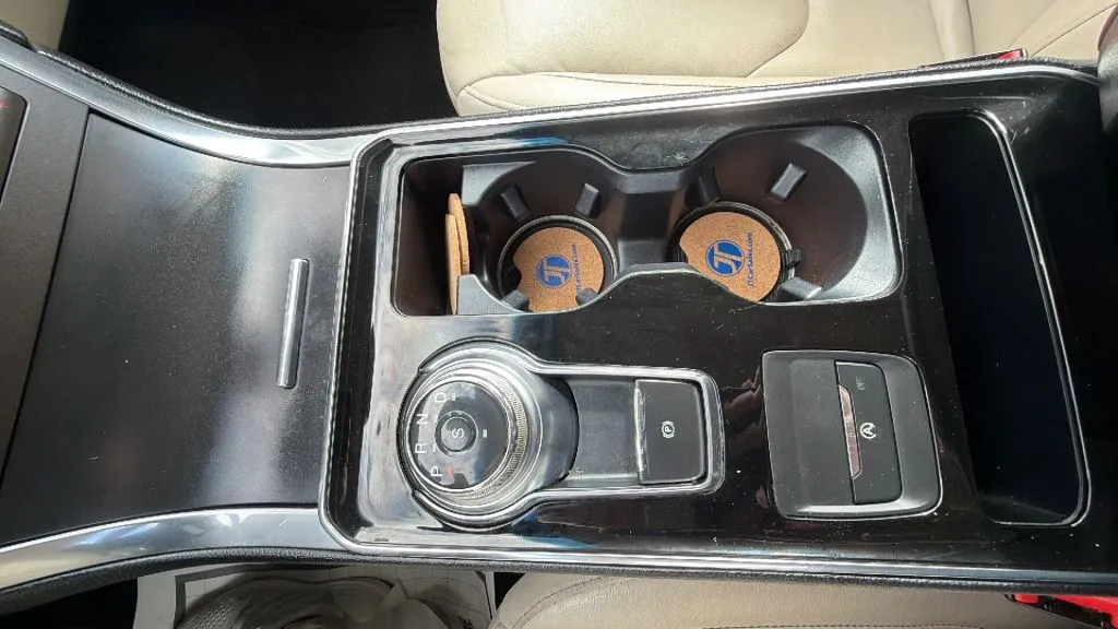 Ford Edge photo 13