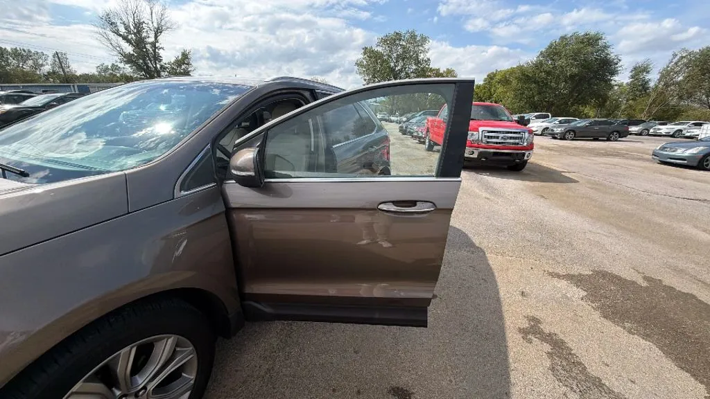 Ford Edge photo 35