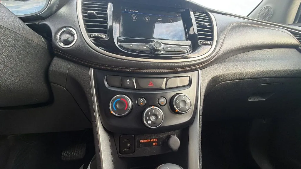 Chevrolet Trax photo 21