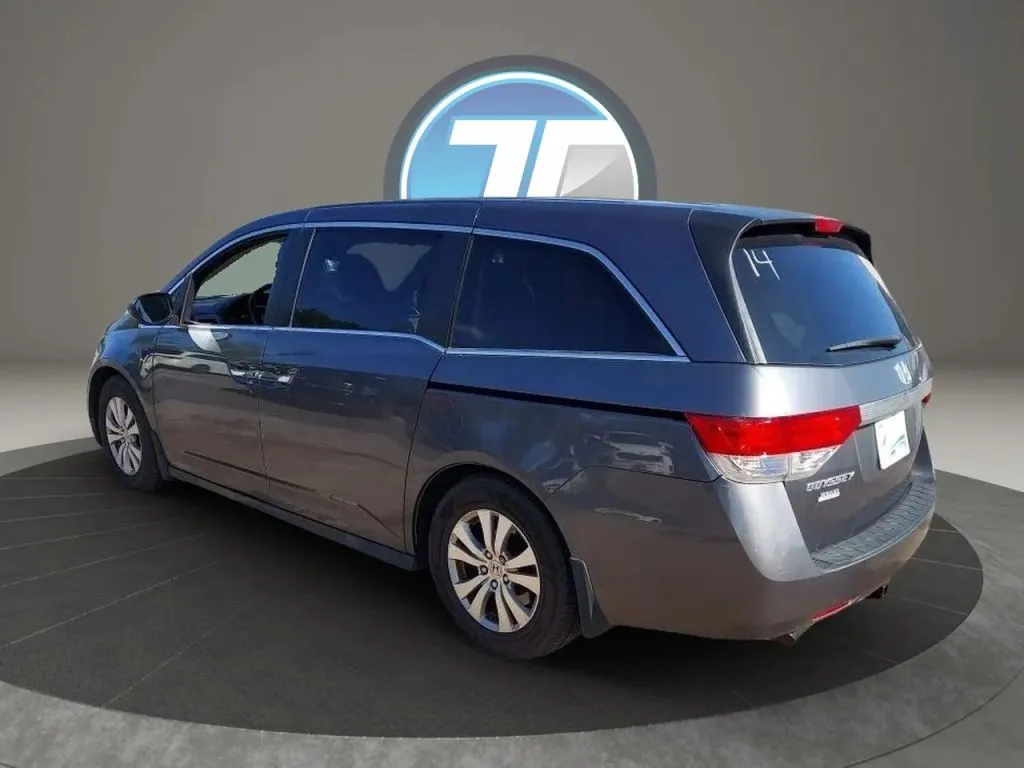 Honda Odyssey photo 8