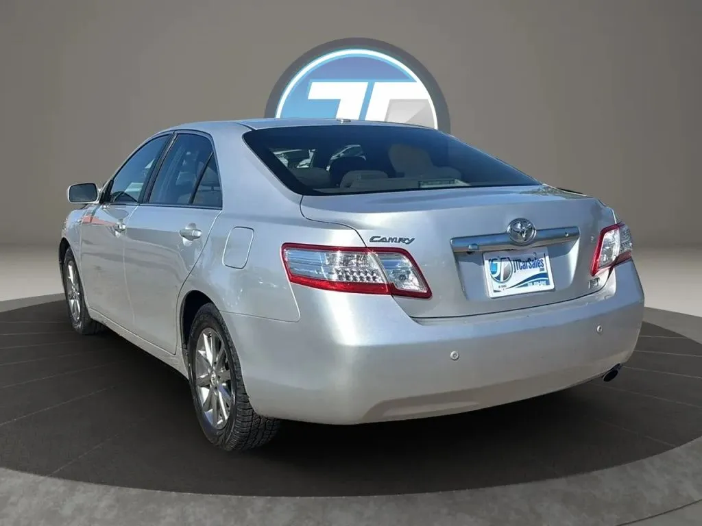 Toyota Camry photo 15