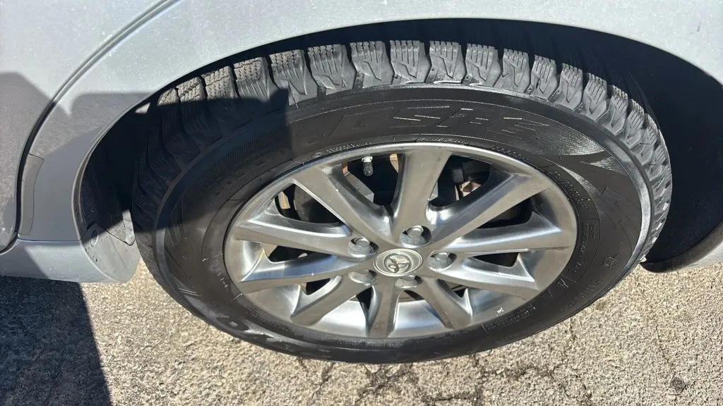 Toyota Camry photo 31