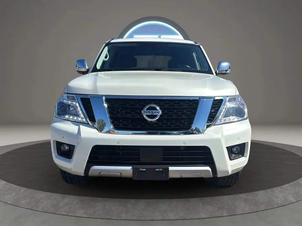 Nissan Armada photo 5