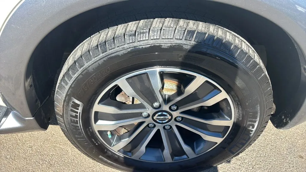 Nissan Armada photo 35