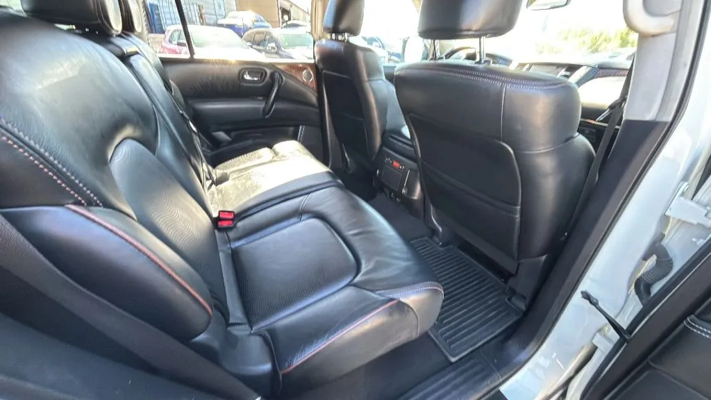 Nissan Armada photo 10