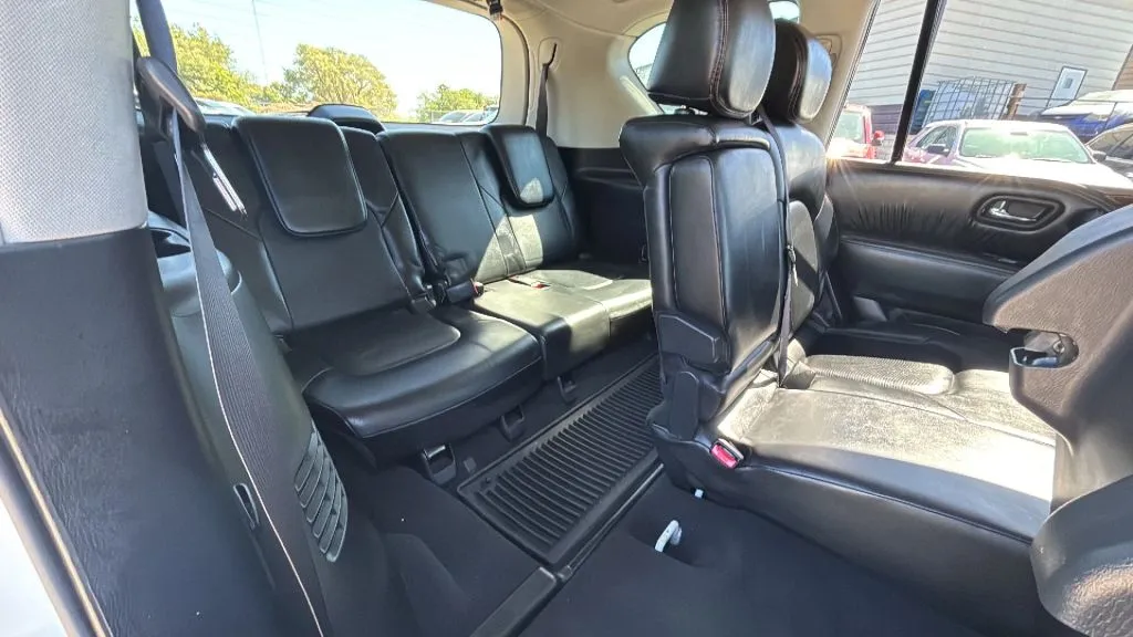 Nissan Armada photo 14