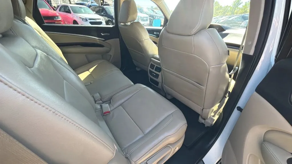 Acura MDX photo 32