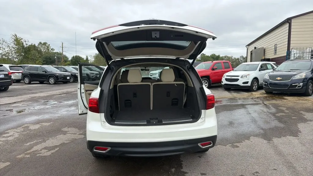 Acura MDX photo 9