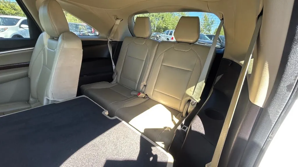 Acura MDX photo 29