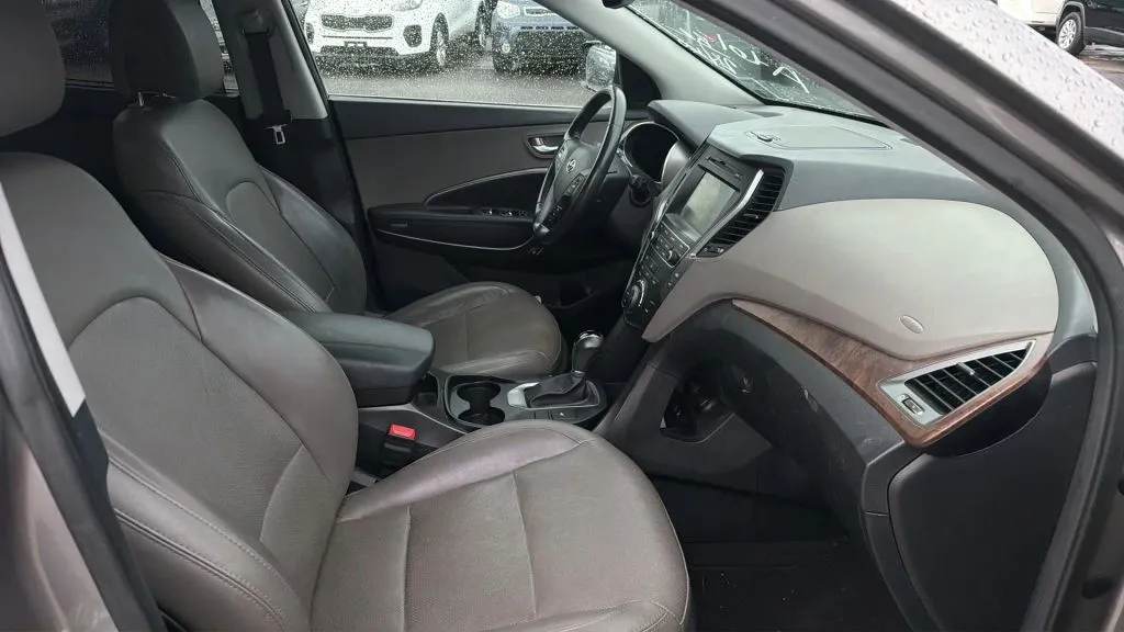 Hyundai Santa Fe Sport photo 2