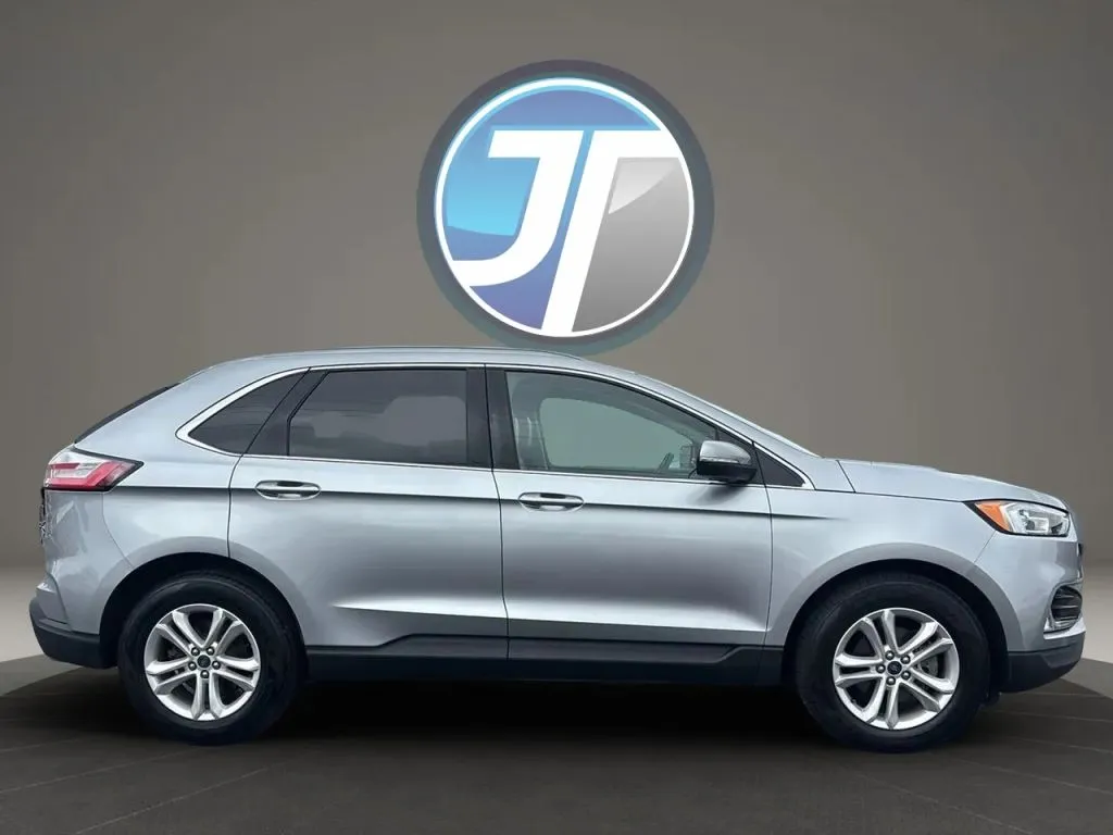 Ford Edge photo 7