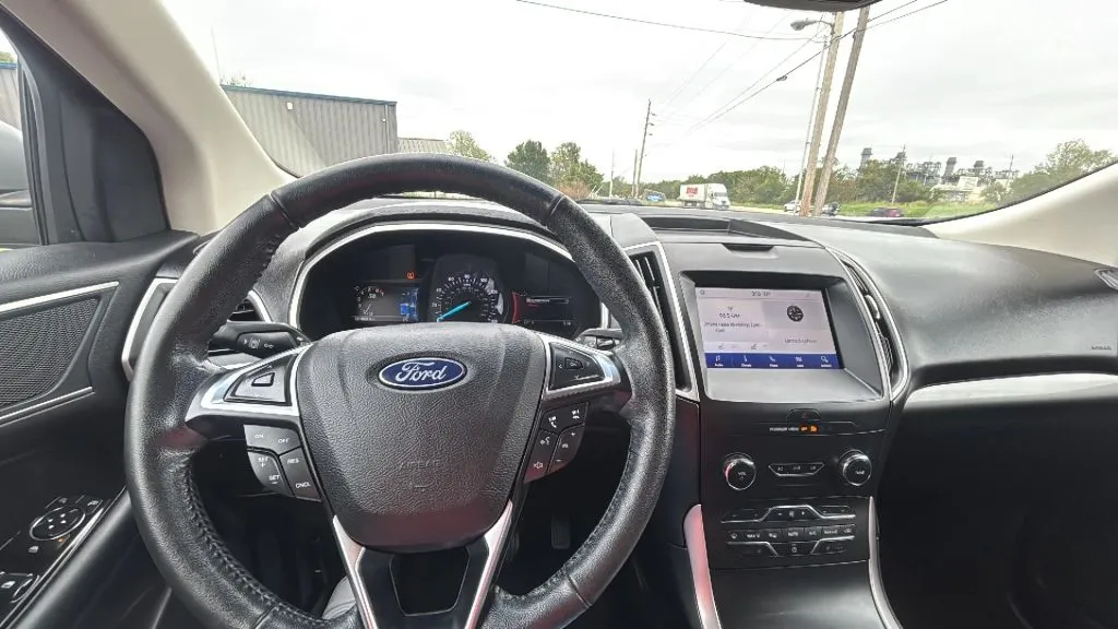 Ford Edge photo 19