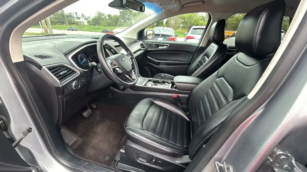 Ford Edge photo 25