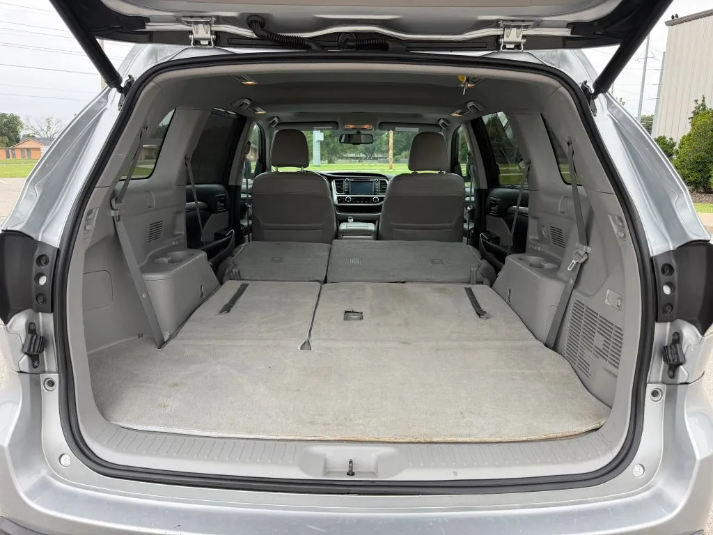 Toyota Highlander photo 19