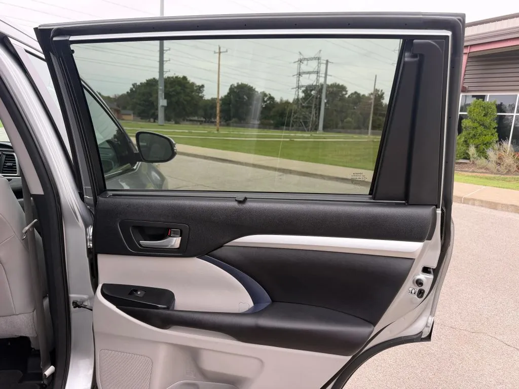 Toyota Highlander photo 28