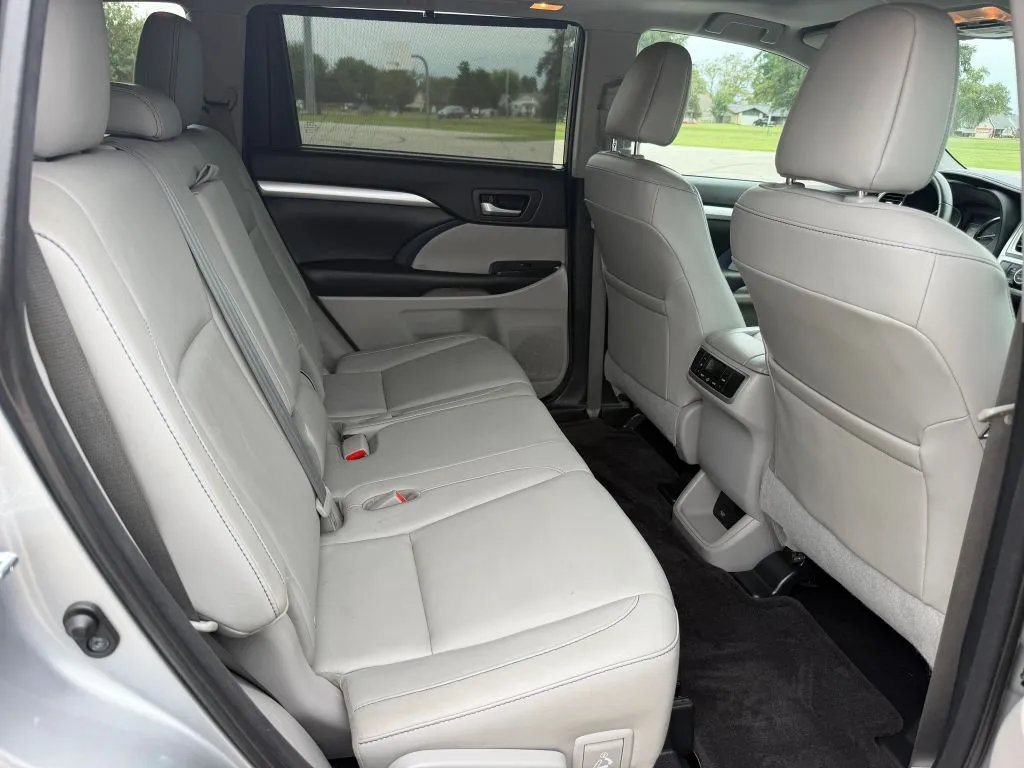 Toyota Highlander photo 26