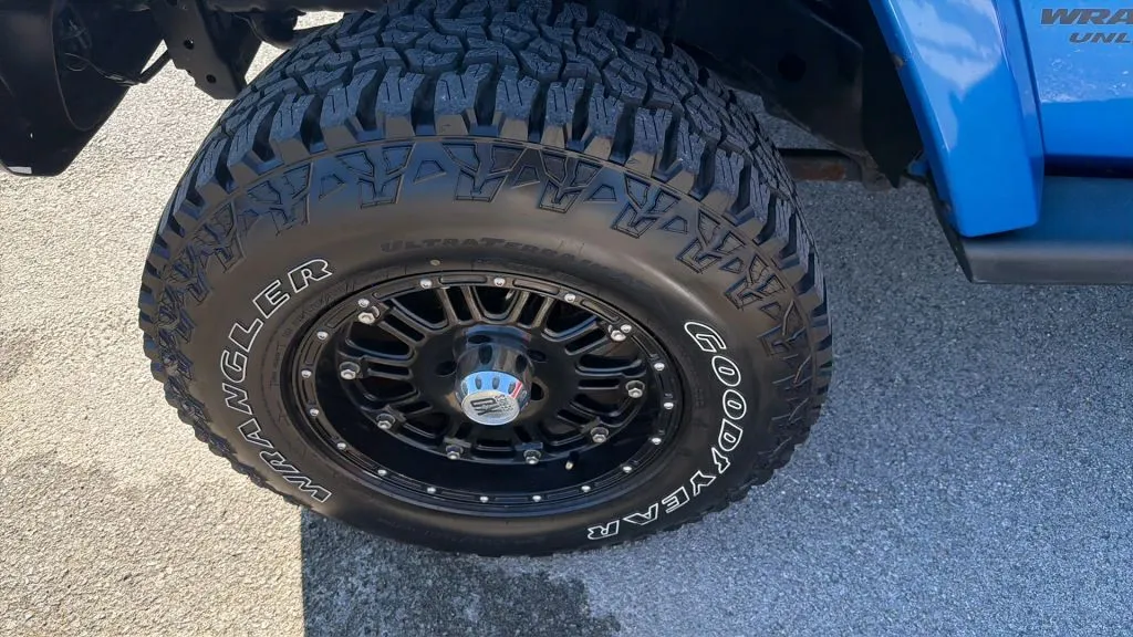 Jeep Wrangler photo 38