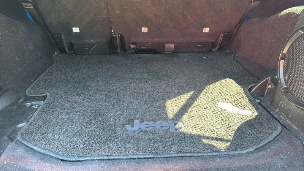 Jeep Wrangler photo 37