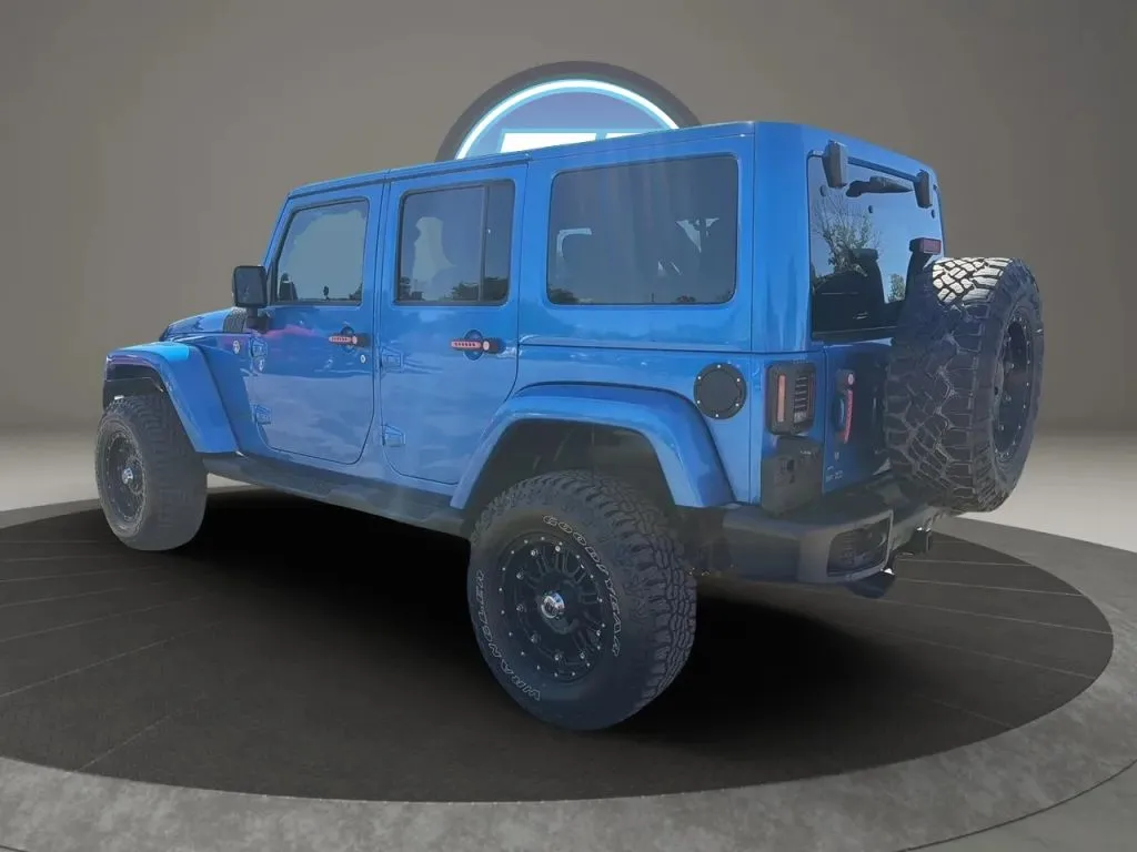 Jeep Wrangler photo 12