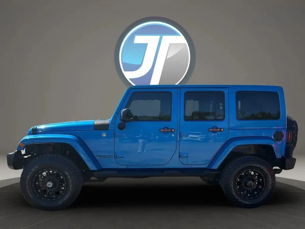 Jeep Wrangler photo 9