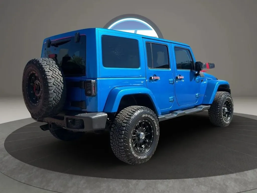 Jeep Wrangler photo 18