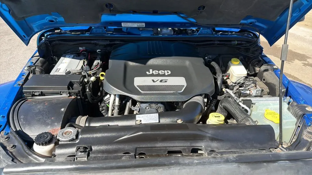 Jeep Wrangler photo 27