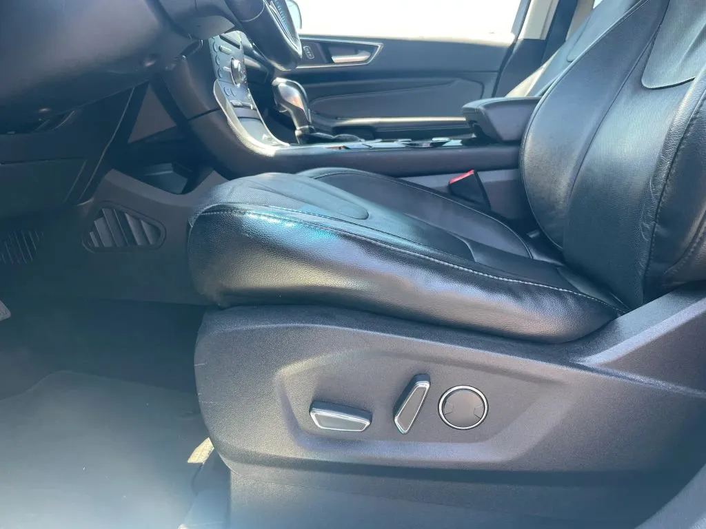 Ford Edge photo 36