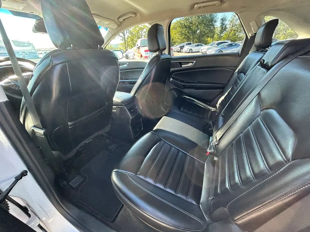 Ford Edge photo 28