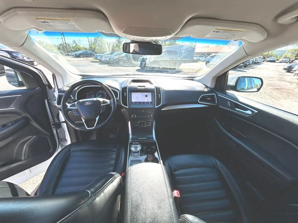 Ford Edge photo 4
