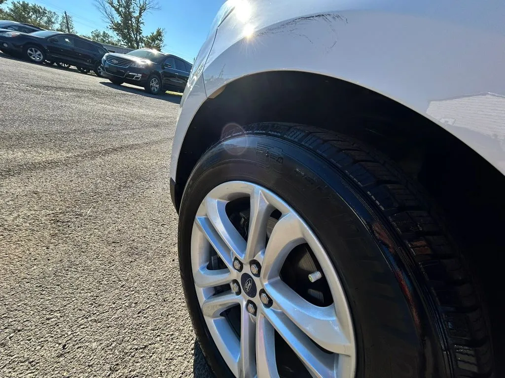 Ford Edge photo 32