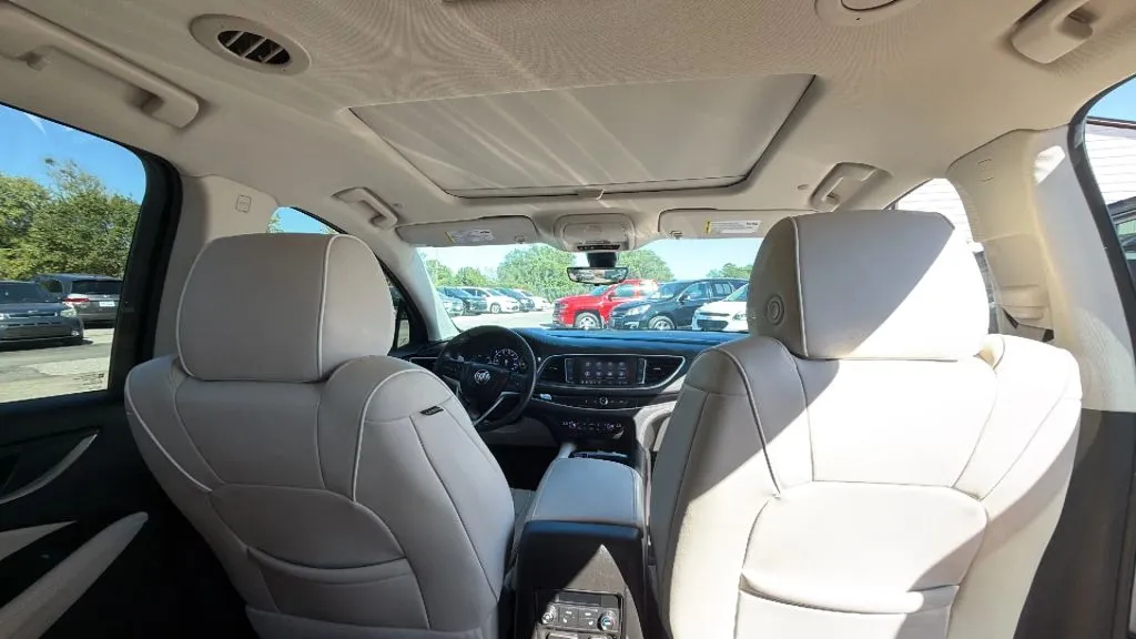 Buick Enclave photo 5